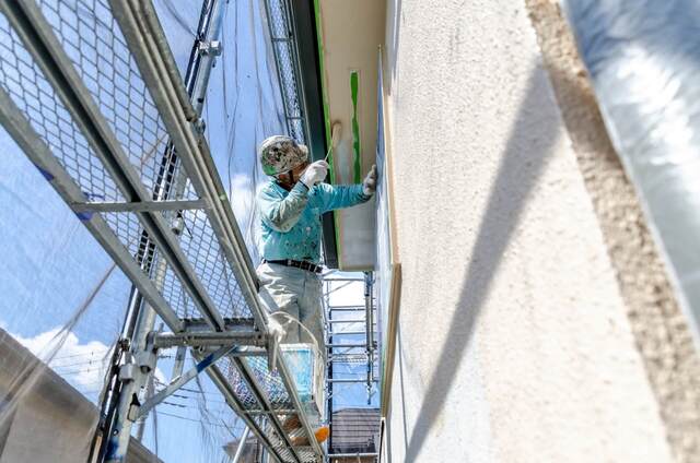 外壁塗装を専門店に依頼するべき理由